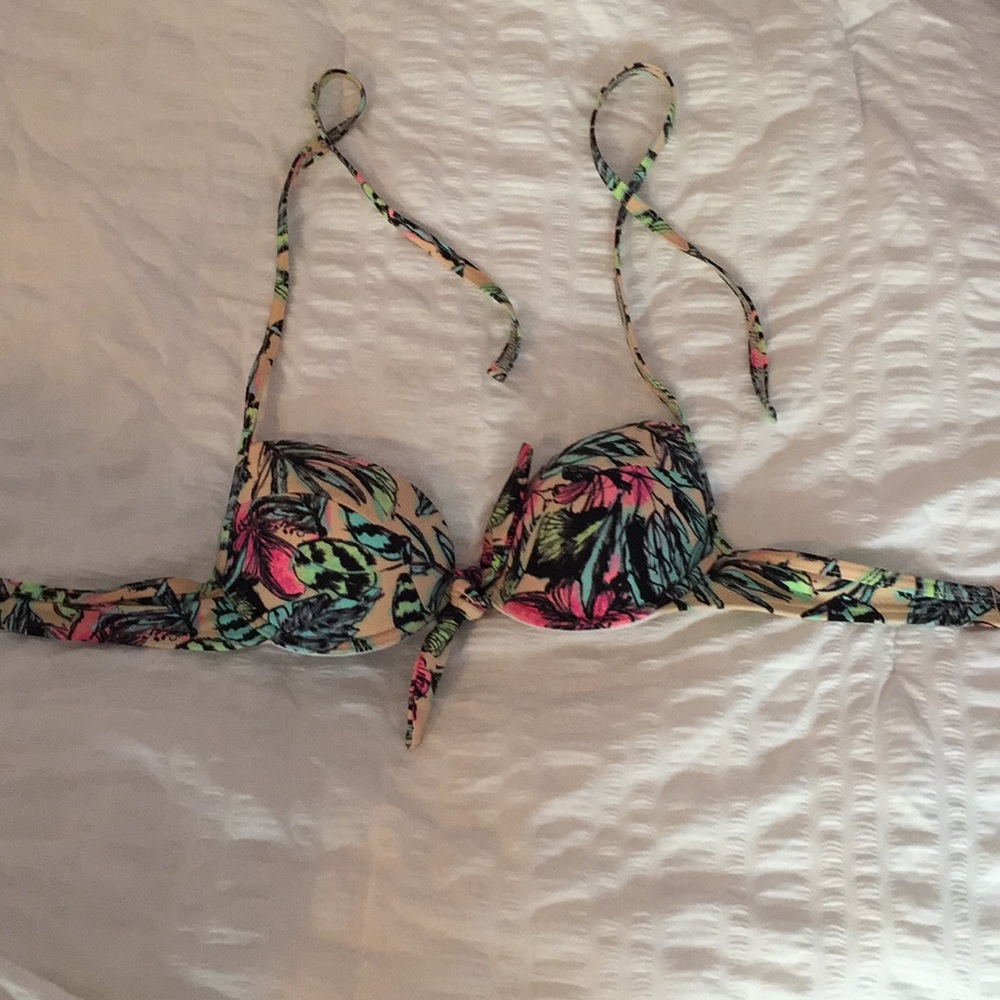 Swim suit top